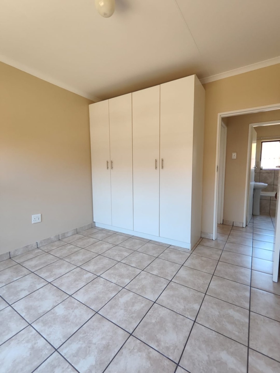2 Bedroom Property for Sale in Vaalpark Free State